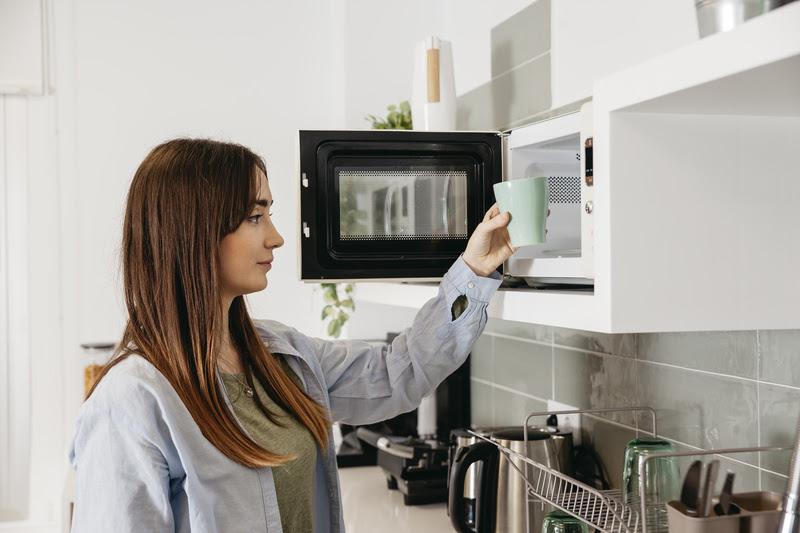 Uso de micro-onda reduz a qualidade nutritiva dos alimentos e pode provocar doenças?