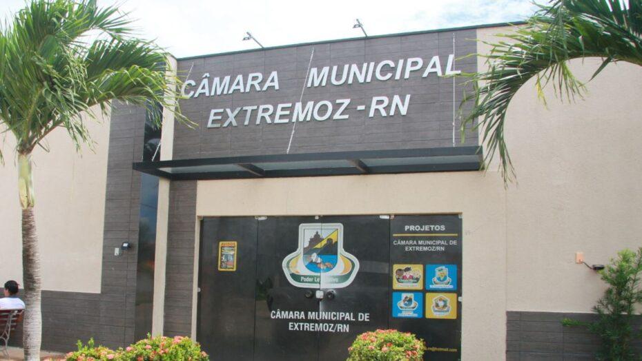 Vereadores de Extremoz rejeitam investigação sobre merenda com pelanca, mas pedem esclarecimentos