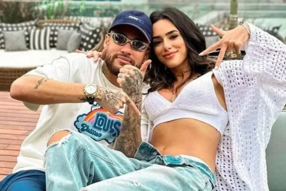 Assessoria de Neymar se pronuncia sobre suposta traição a Biancardi