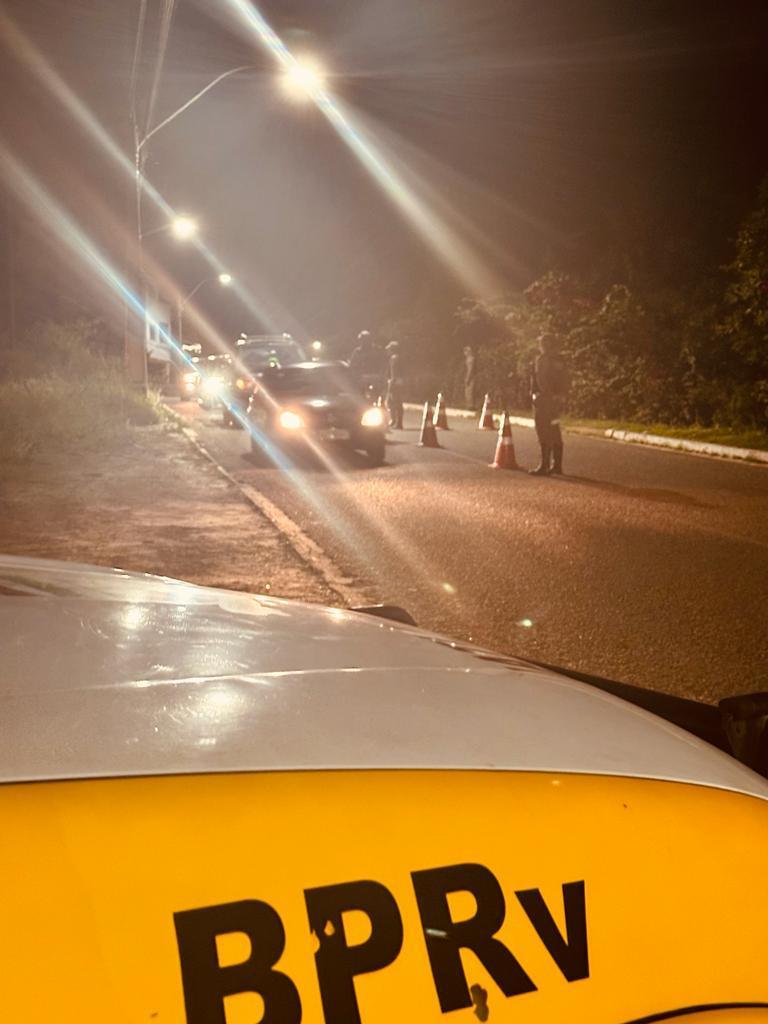 CPRE AUTUA CONDUTORES POR DIRIGIR SOB A INFLUÊNCIA DE ÁLCOOL DURANTE FISCALIZAÇÃO NA VIA COSTEIRA E ROTA DO SOL