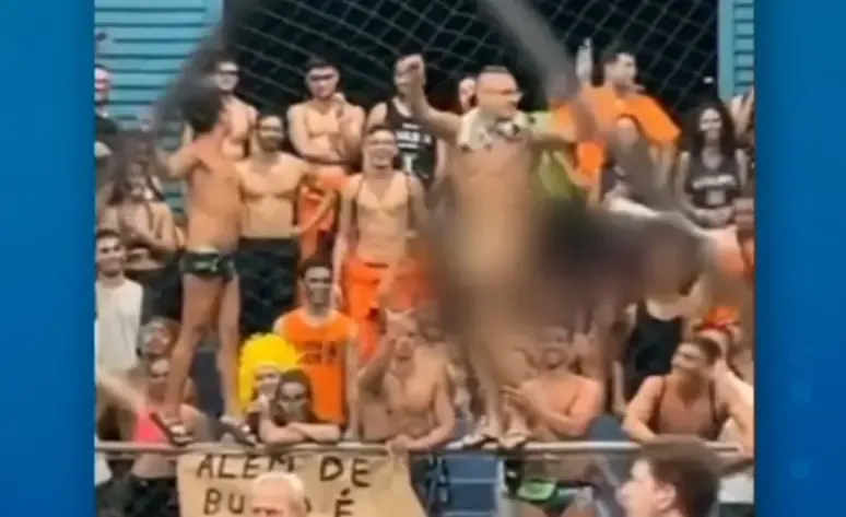 Paredão de bunda: Novas imagens mostram alunos de outras 3 universidades praticando atos obscenos