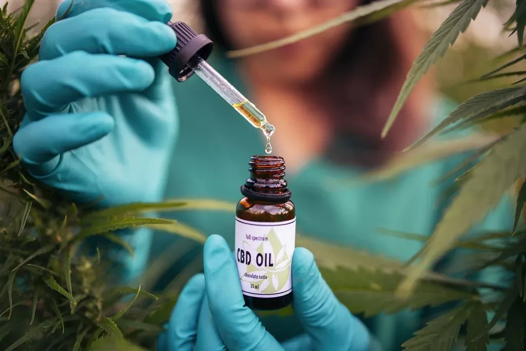 Setembro Amarelo: CBD pode tratar sintomas de ansiedade e depressão