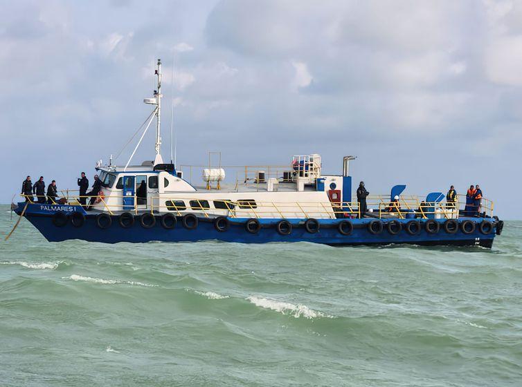 [Vídeo] Navio-patrulha sai de Natal e faz maior apreensão de cocaína no mar brasileiro
