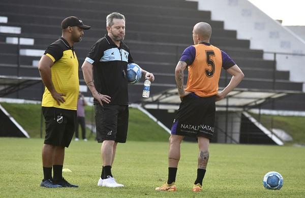 Ainda sonhando com uma possível “salvação”, ABC recebe o Mirassol