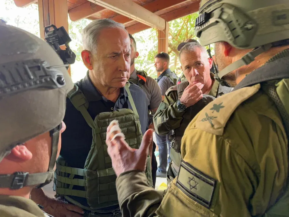 Israel diz que prepara operação por terra em Gaza