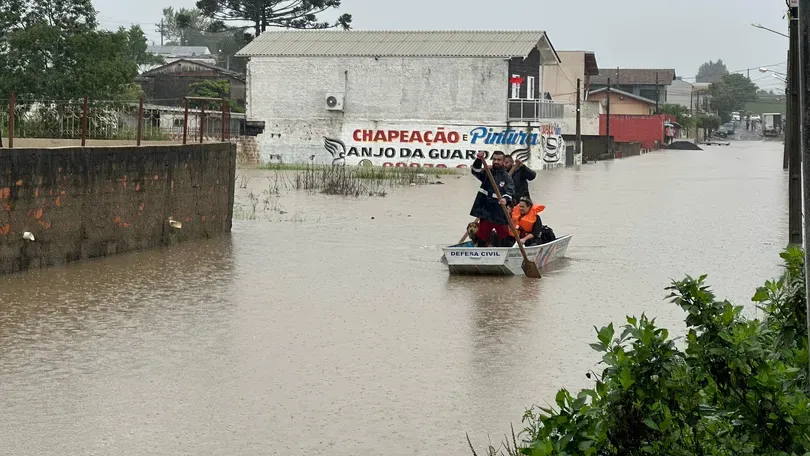 Lula diz que governo está ‘atento’ a situação em SC; chuva já deixou 2 mortos no estado