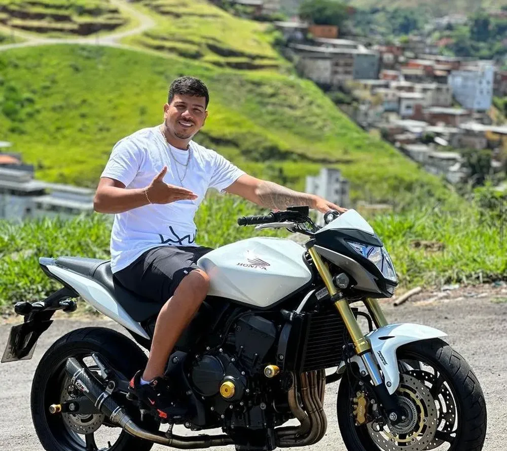 Influenciadores que promoviam rifas de carros de luxo são alvo de operação em MG