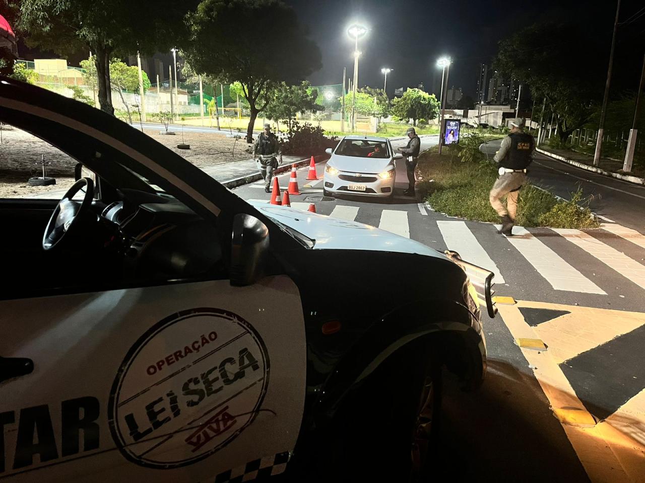EMBRIAGADO, HOMEM “FURA” BLITZ DA LEI SECA EM PONTA NEGRA E TERMINA PRESO
