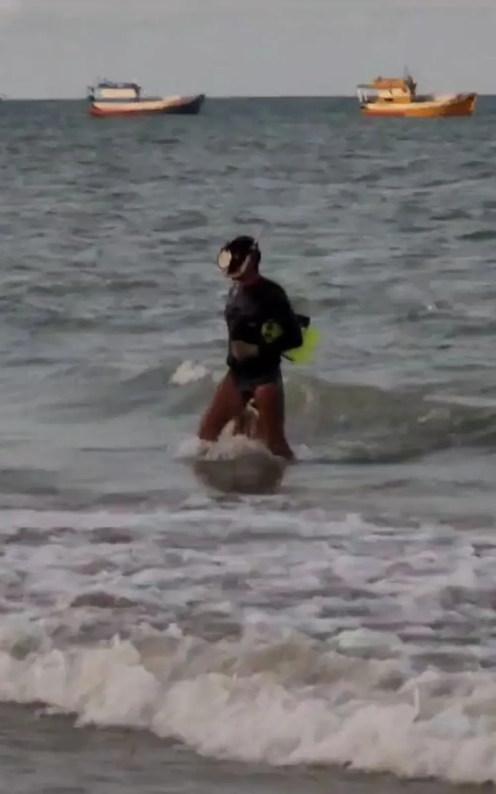 Pescador nada 5 km até a costa após perder jangada no litoral do RN