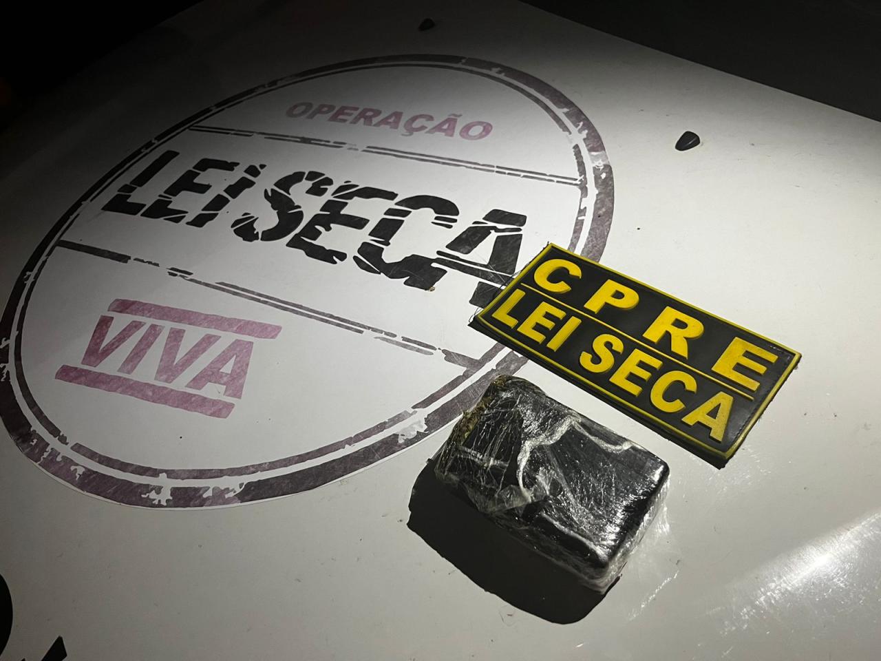 Lei Seca: foragido e homens em posse de drogas são presos durante fiscalização em Natal