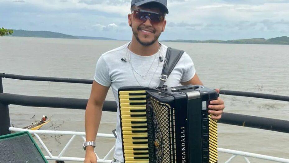 Sanfoneiro tem carro furtado na Grande Natal e fica no prejuízo