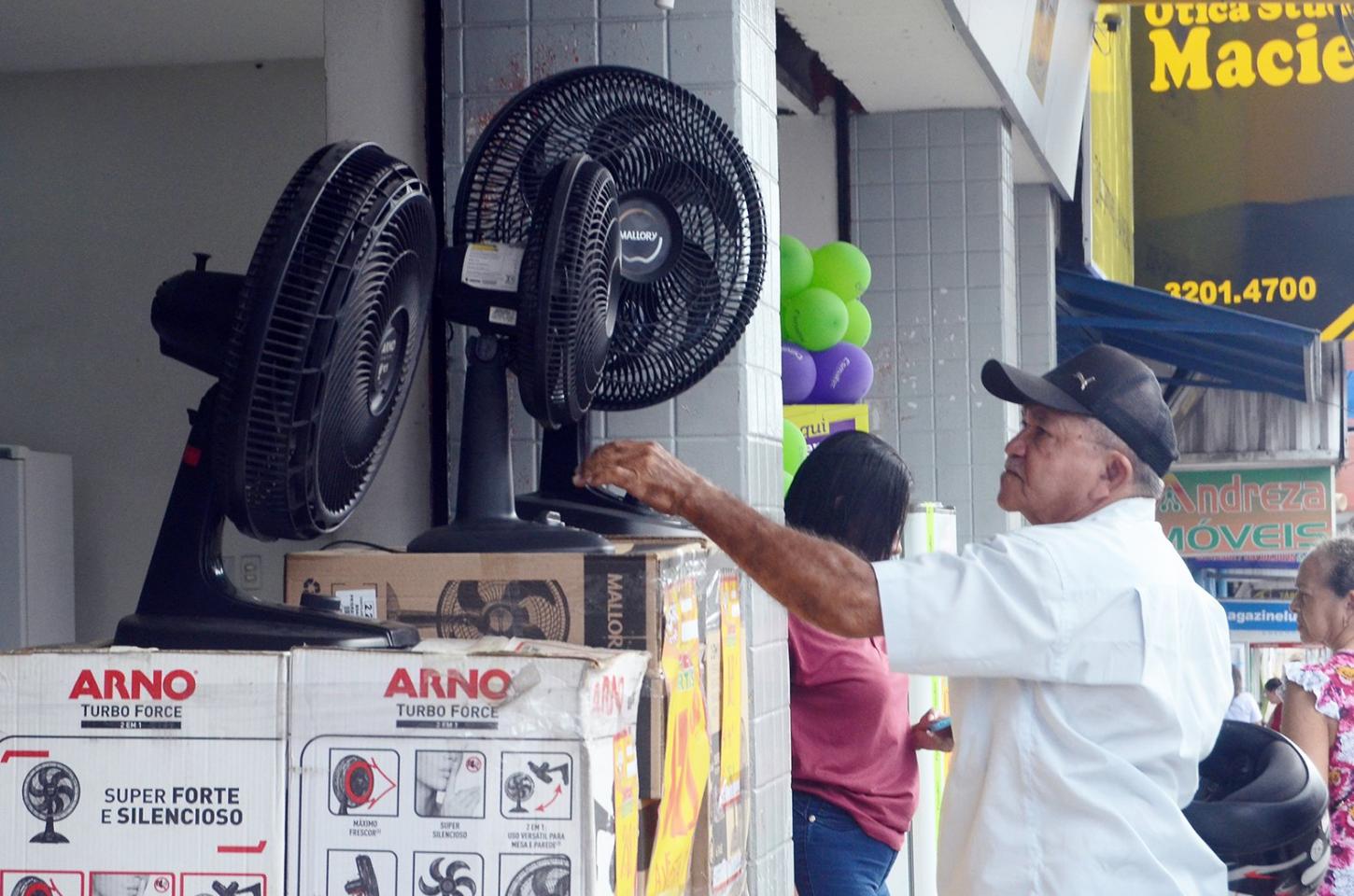 Lojas têm aumento de até 40% na venda ventilador e ar-condicionado