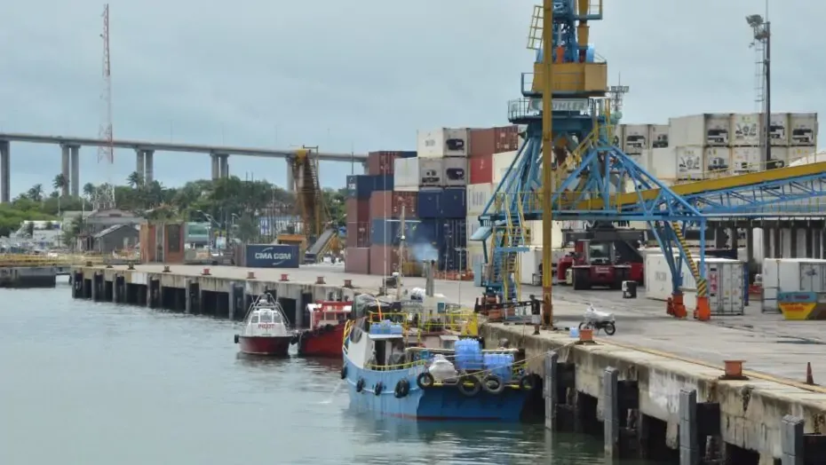 Puxada por venda de óleos, exportações crescem 23,3% e RN termina 1º bimestre em superávit