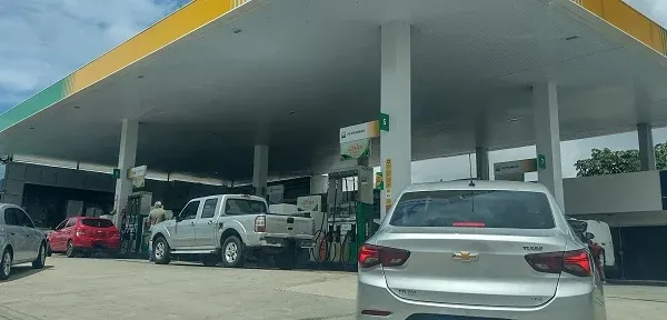 Procon identifica aumento no preço dos combustíveis em Natal; saiba onde gasolina é mais barata