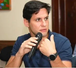 Rafael Motta critica Natália Bonavides: “política se faz com diálogo, não com imposição”