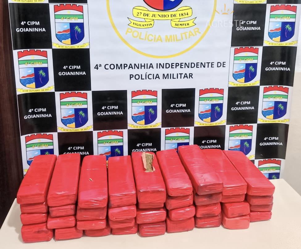 Polícia Militar intercepta veículo e apreende 36 tabletes de maconha em Goianinha/RN