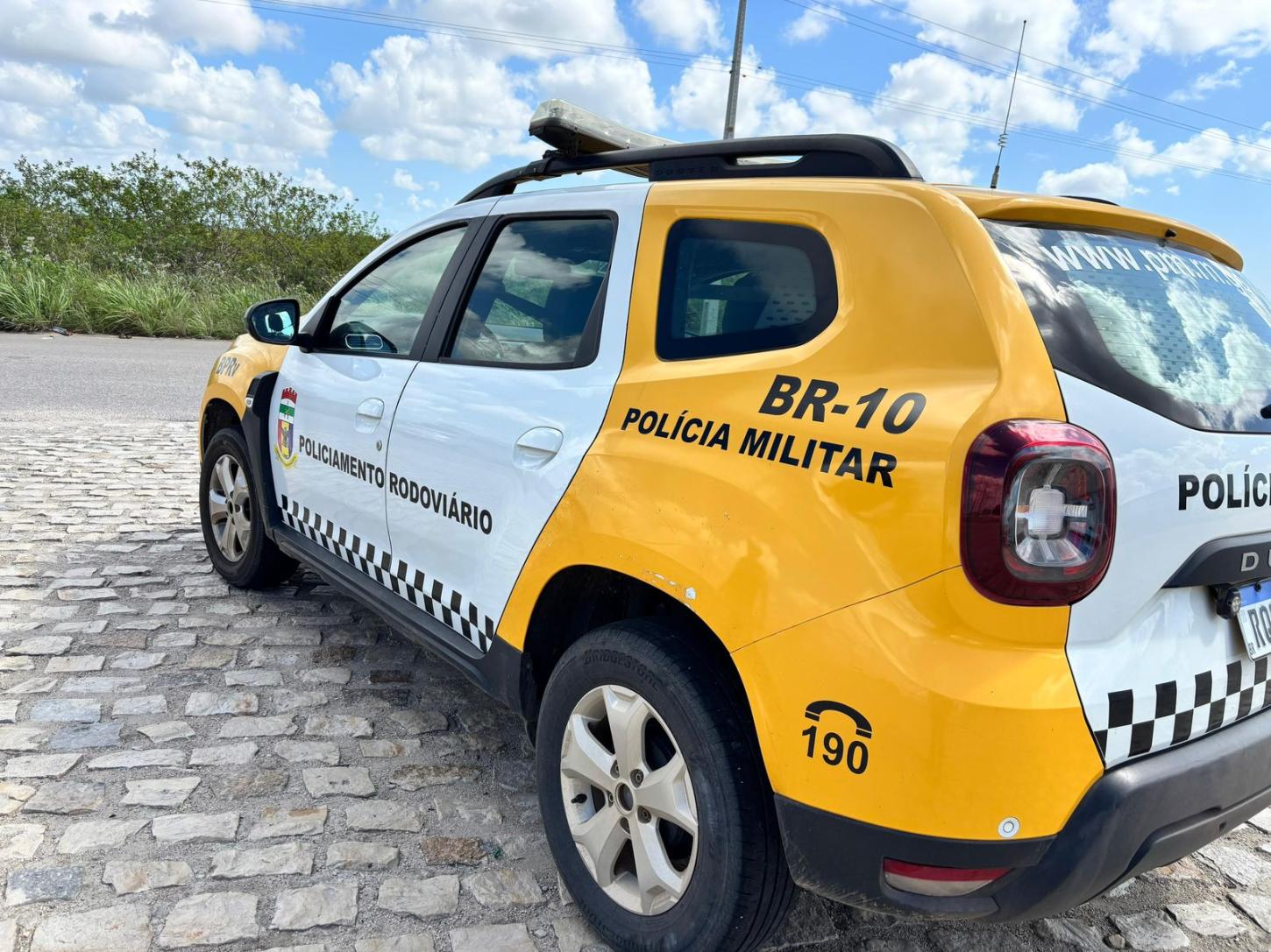 BATALHÃO RODOVIÁRIO REALIZA APREENSÃO DE MOTOCICLETA ADULTERADA E PRENDE INFRATOR