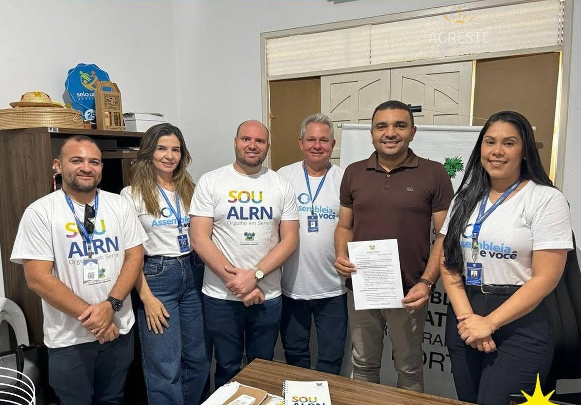 PREFEITO RAFAEL MATIAS FIRMA PARCERIA COM A ASSEMBLEIA LEGISLATIVA E GARANTE PROJETO “ASSEMBLEIA E VOCÊ” PARA SÃO BENTO DO TRAIRI