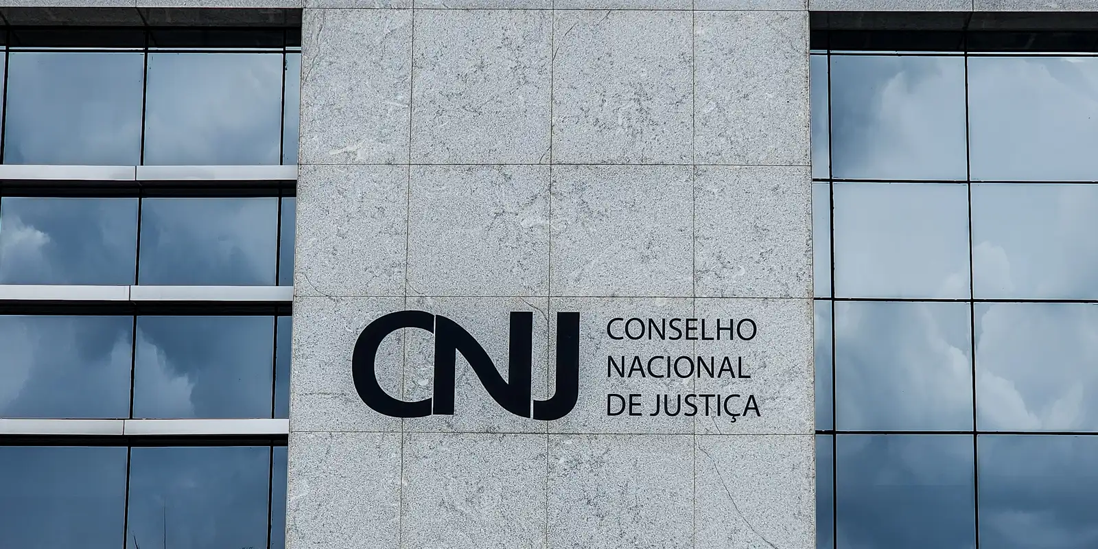 CNJ afasta desembargador que absolveu acusado de estupro de vulnerável