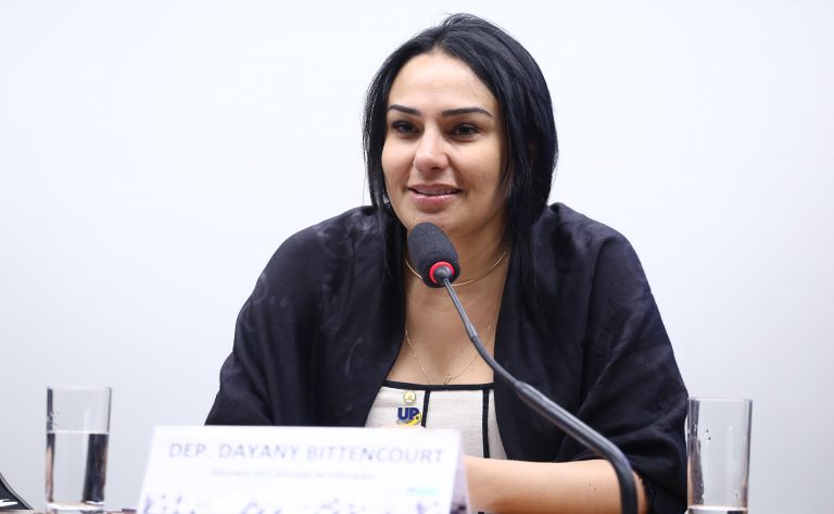 Projeto cria normas para tratamento da doença de Crohn no SUS e facilita acesso a benefícios previdenciários