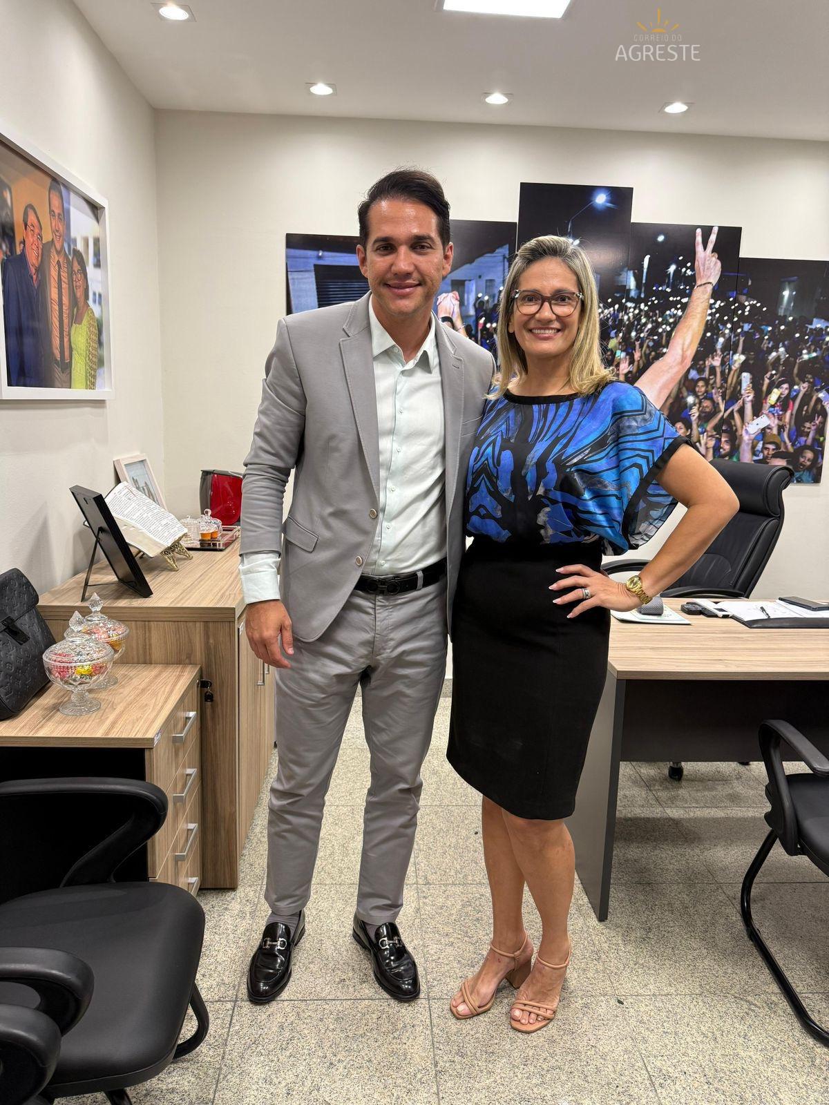 Romeika é recebida por Kleber Rodrigues e reforça apoio de seu grupo político em Jundiá