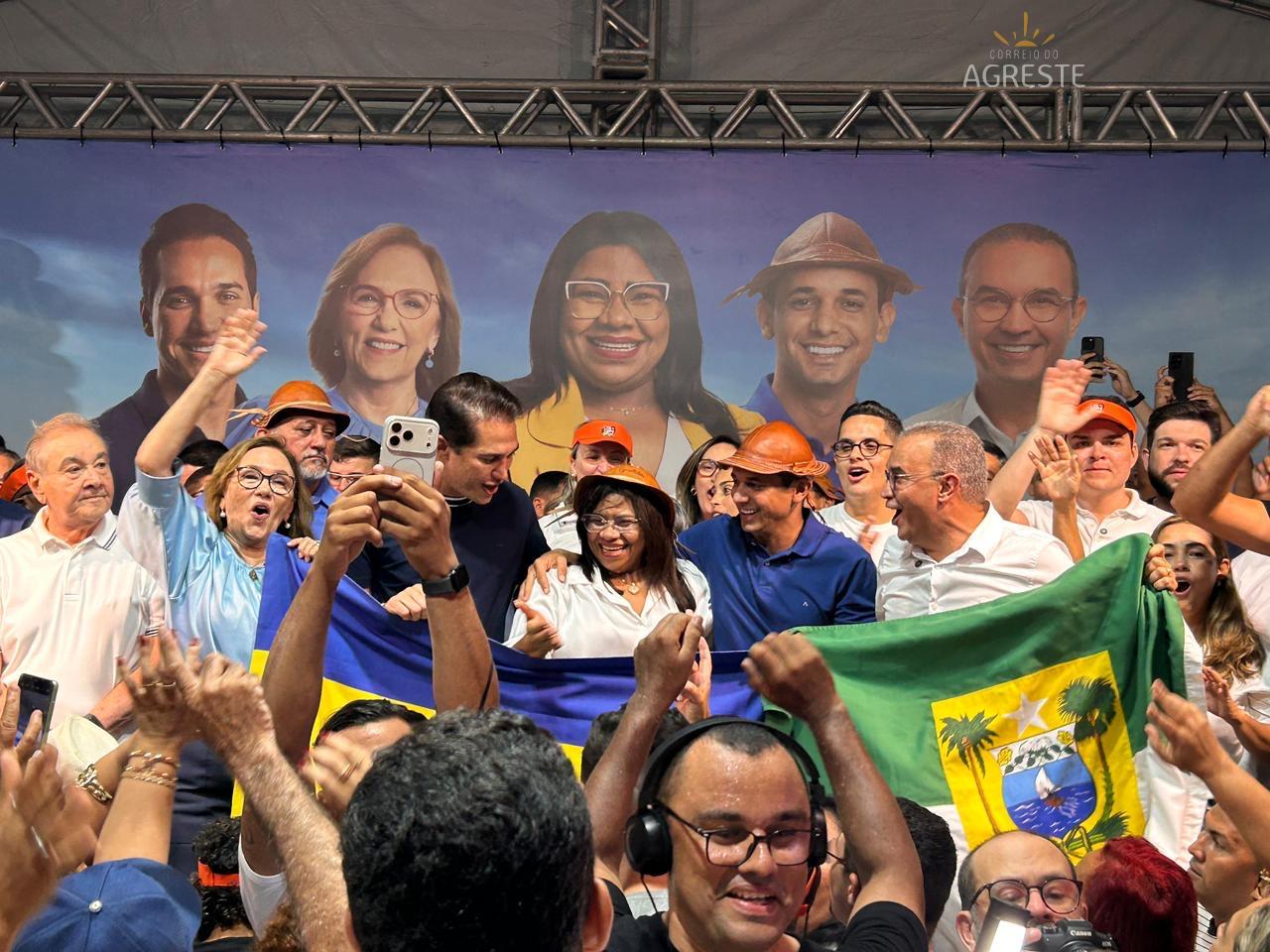 Em grande ato político, Prefeita Nilda anuncia apoio a Allyson Bezerra para Governo do RN