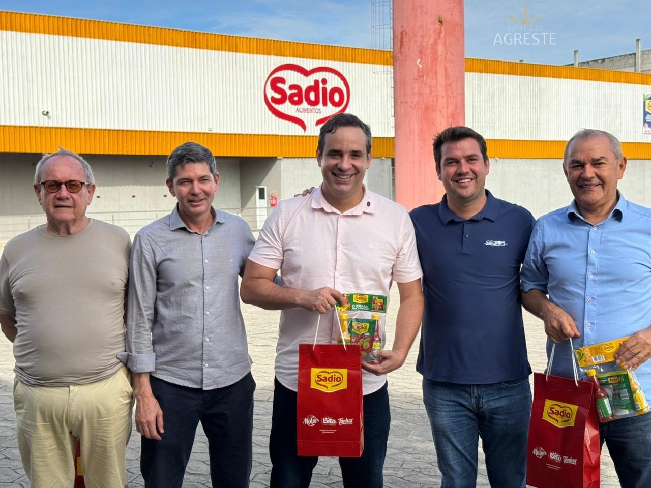 Cadu de Lula é recebido por empresários em visita ao Distrito Industrial, na Grande Natal