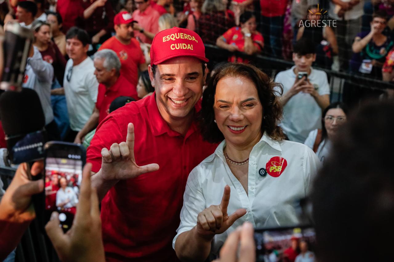 Multidão acompanha oficialização de Cadu de Lula como candidato a governador do RN