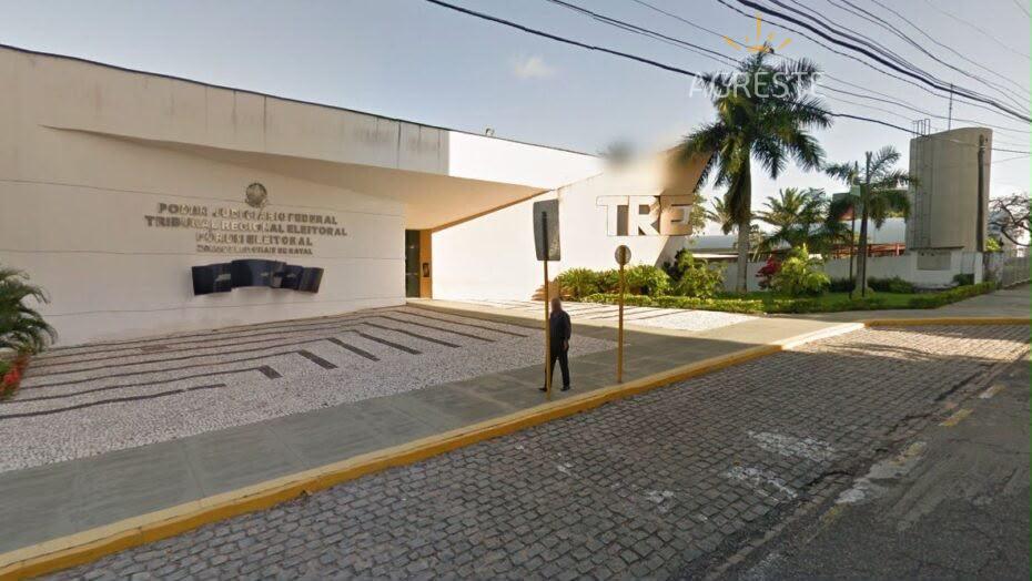 URGENTE: Pesquisa que colocou Álvaro na frente vira caso de polícia; MP manda PF abrir inquérito