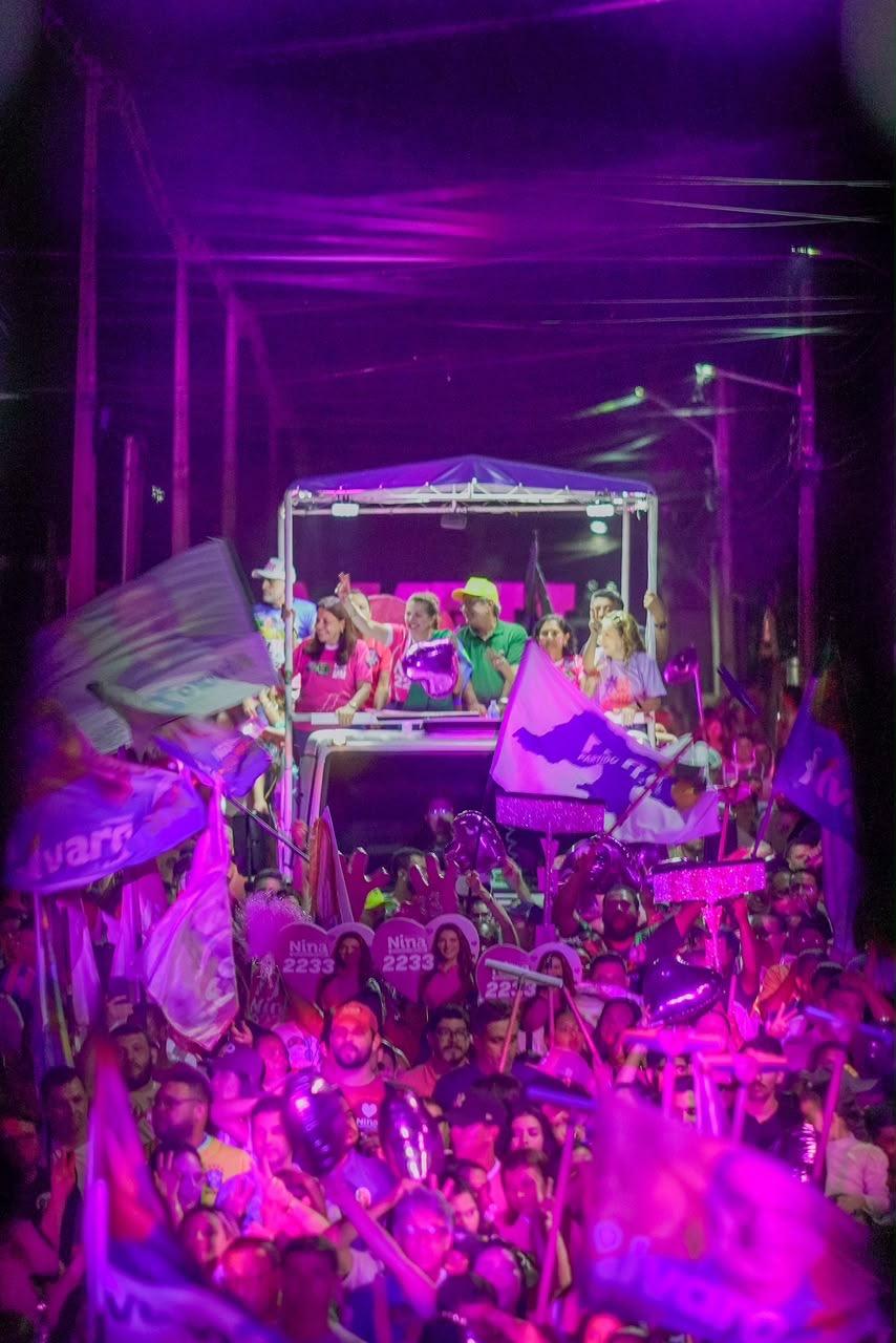 Monte Alegre fica rosa para receber Nina Souza com multidão nas ruas
