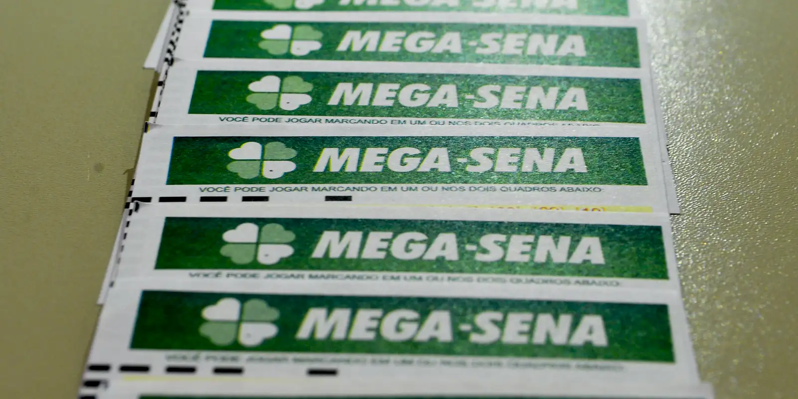 Mega-Sena acumula para R$ 100 milhões; confira os números sorteados